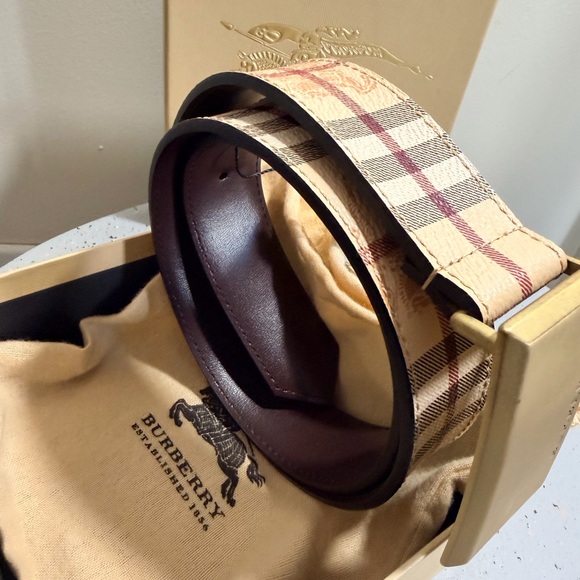 Burberry Beige and Brown Belt …UNISEX BRAND NEW Size 36/90 - Picture 5 of 6